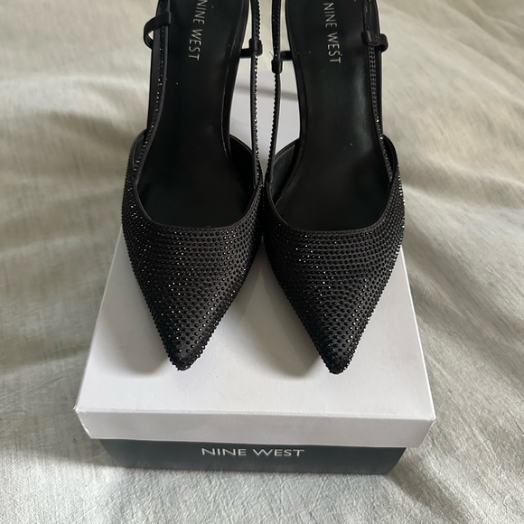 Nine West Romeo Rhinestone Slingback Pumps, Size 10 - Picture 5 of 10